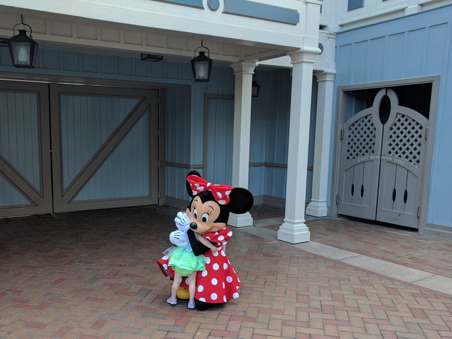 Meeting Minnie Mouse on Main Street in Disneyland. Taking a toddler to Disneyland. California.