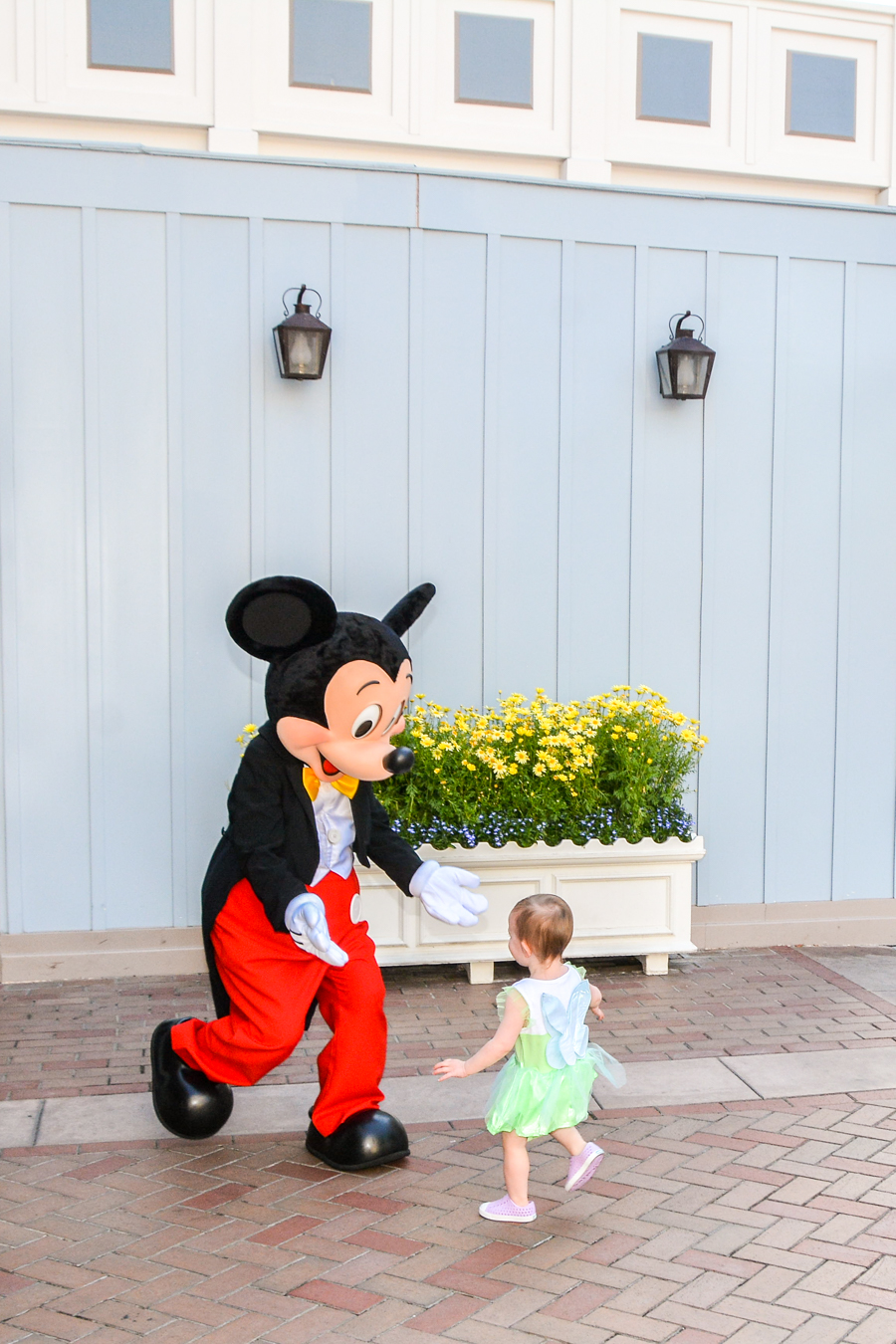 Disneyland with a toddler, meeting Mickey Mouse, Main Street Disneyland
